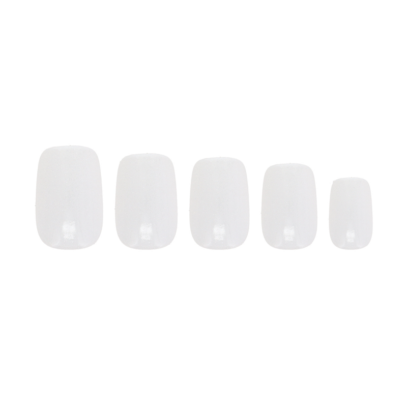 W7 Cosmetics Glamorous Press-On Nails Blushing Moon