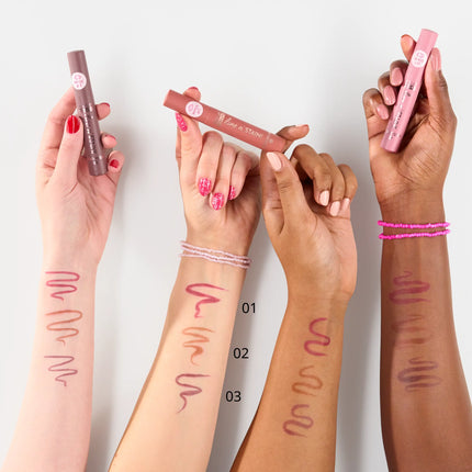 Essence Line N' Stain! Tattoo Lip Liner 01 Everyone's Nude Pink